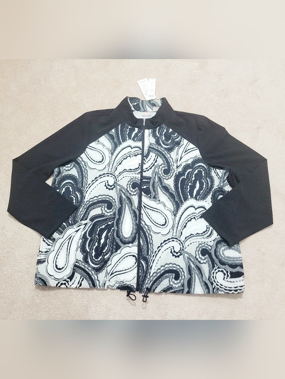 Plus Chico’s Zenergy UPF 50+ Paisley Zip Jacket Black White Size 18/18 NWT - Picture 16 of 16